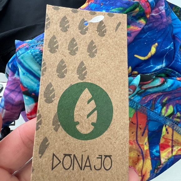 Dona Jo Athletic Skirt “Fly” Multicolor Butterfly Print Skort NWT Size Medium - Picture 2 of 3